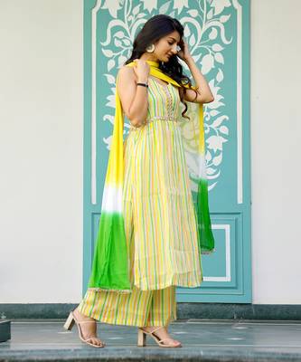 Trio stripe suit set 4