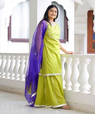 Green gota suit set 4