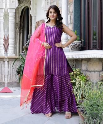 Niharika suit set 2