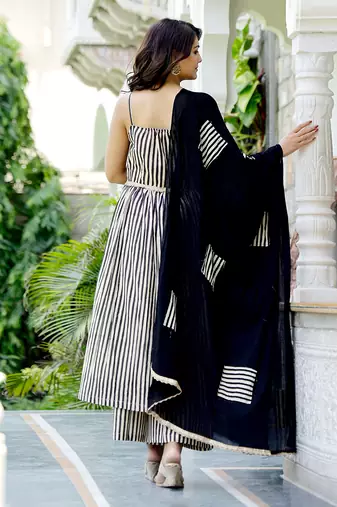Black stripe suit set