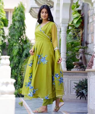 Mehendi green handpainted suit set 3