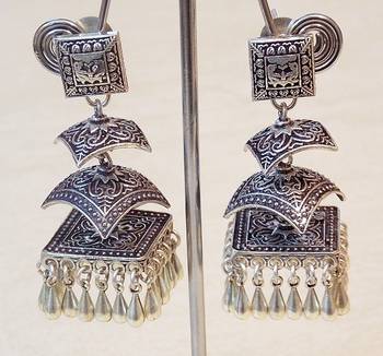 Tribal german silver jhumka earring 1