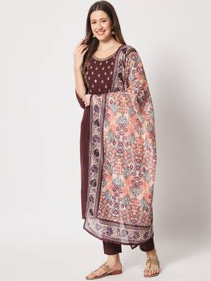 Wine cotton embroidery kurta set 2