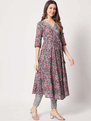 Grey cotton hand printed  kurta set 3