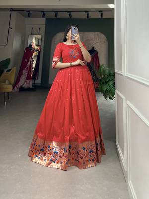 Women's Paithani With Jacquard Silk Long Gown 5