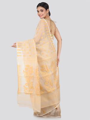 Beige Hand Woven Pure Cotton Saree Without Blouse 3