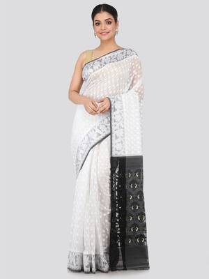 White Hand Woven Pure Cotton Saree Without Blouse 1