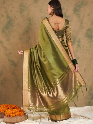 Green Color Cotton Organza Zari Weaving Work Saree 5