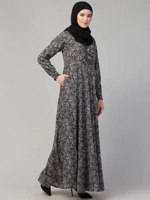 Animal printed abaya with cuff sleeves 4
