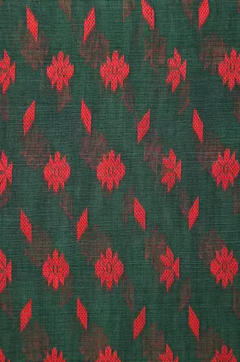 Green Hand Woven Pure Cotton Saree Without Blouse