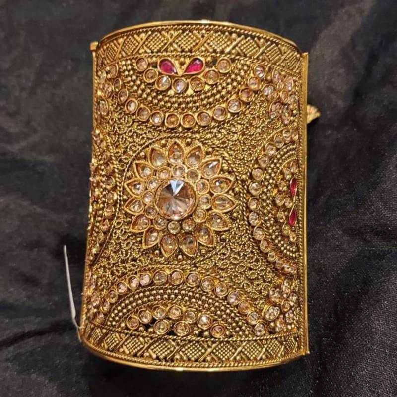 Premium quality brass rajwadi gold plated openable kada for women/girls