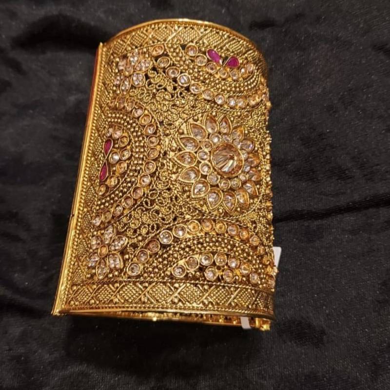 Premium quality brass rajwadi gold plated openable kada for women/girls