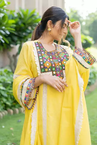 Yellow embellished jashna kurta set
