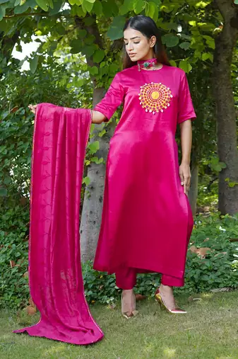 Pink embroidered gulab kurta set