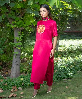 Pink embroidered gulab kurta set 3