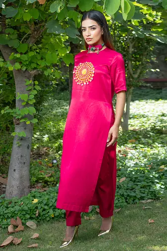Pink embroidered gulab kurta set