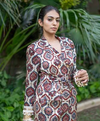 Off white kafoori printed jacket set 2
