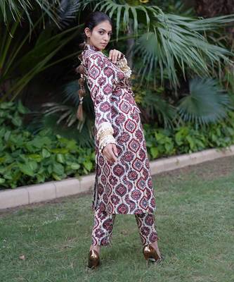 Off white kafoori printed jacket set 4