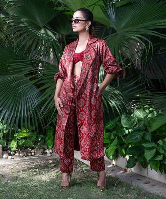 Surkh trench coat 1