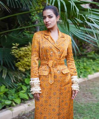 Sunehri trench coat 3