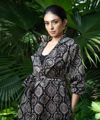 Surmayi trench coat 5