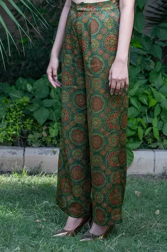 Green printed panna pants