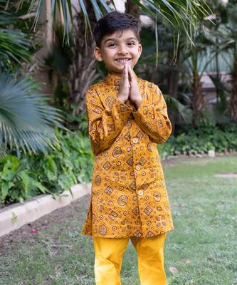 Mustard printed silk sherwani 2