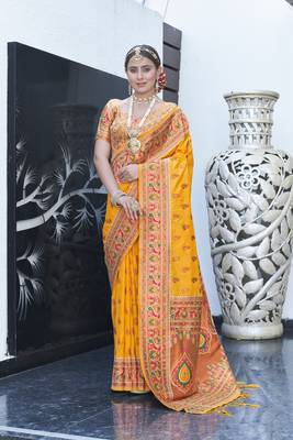 Yellow Original Maharashtrian Meenakari Paithani Silk Zari Woven Saree 2