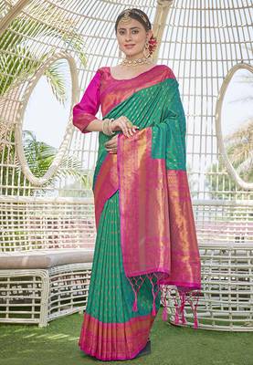 Green Contrast 1000 Butti Zari Woven Paithani Silk Blend Saree 1
