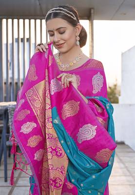 Blue Soft Silk Contrast Zari Woven Saree 3