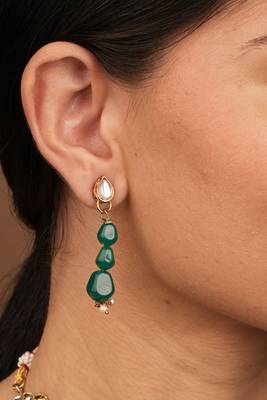 Classiques Brass Plated Alloy Layered Green Stone Necklace Set 7