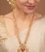 Exquisite Gold-Plated Temple Necklace Set for a Wedding Look