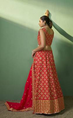 RED SEQUINS EMBROIDERED GEORGETTE DESIGNER BRIDAL WEDDING & PARTY WEAR FESTIVAL SEMI STITCHED LEHENGA 4