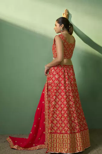 RED SEQUINS EMBROIDERED GEORGETTE DESIGNER BRIDAL WEDDING & PARTY WEAR FESTIVAL SEMI STITCHED LEHENGA