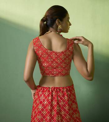 RED SEQUINS EMBROIDERED GEORGETTE DESIGNER BRIDAL WEDDING & PARTY WEAR FESTIVAL SEMI STITCHED LEHENGA 5