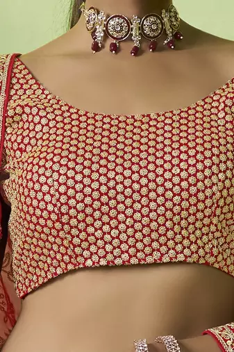 RED SEQUINS EMBROIDERED GEORGETTE DESIGNER BRIDAL WEDDING & PARTY WEAR FESTIVAL SEMI STITCHED LEHENGA