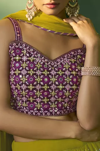 GREEN SEQUINS EMBROIDERED GEORGETTE DESIGNER BRIDAL WEDDING & PARTY WEAR FESTIVAL SEMI STITCHED LEHENGA