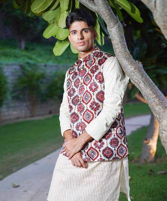 Off white printed kafoori  kurta sets 3