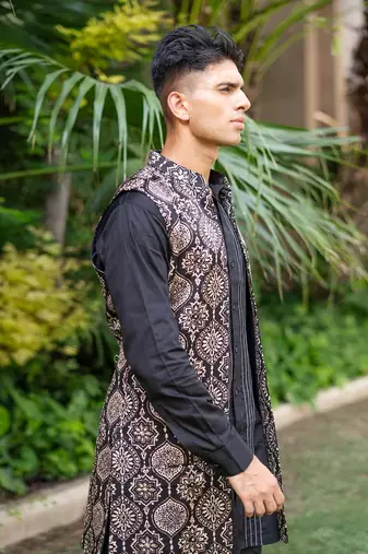 Black printed surmayi jacket  nehru jackets