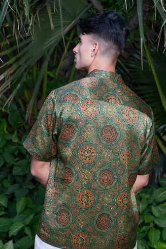 Green printed panna shirt
