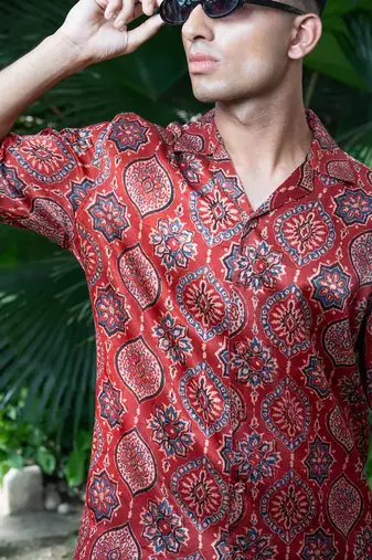 Maroon printed surkh shirts