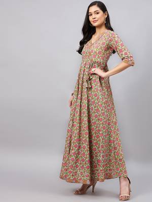 Winered woman angrakha floral dress with border 3