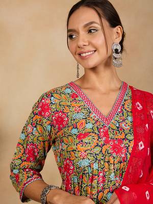 Winered woman navy blue floral print neck embroidery naira cut kurta, pant & dupatta 4