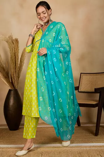 Winered woman green printed mirror work naira-cut kurta dupatta set