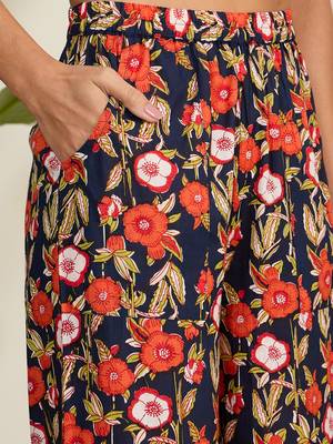 Winered woman navy blue floral print halter neck co-ord set 6