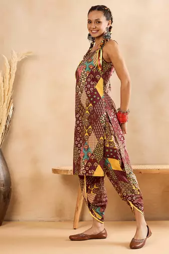 Winered woman maroon print strap kurta & dhoti co-ord set