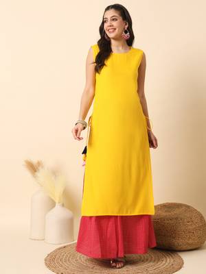 Mango yellow solid round neck sleeveless straight calf length kurta 1