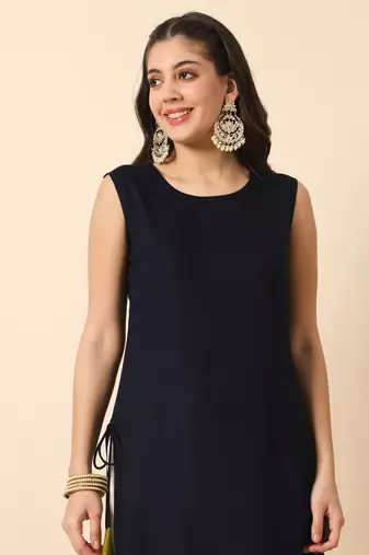Navy bluesolid round neck sleeveless straight calf length kurta