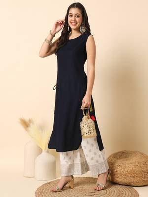 Navy bluesolid round neck sleeveless straight calf length kurta 3