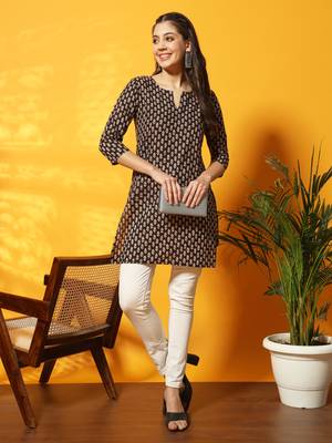 Black and maroon floral bagru printed tunic 1